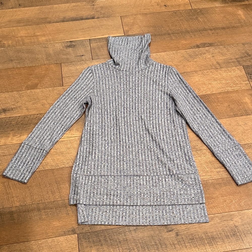 Kenzie Ribbed Gray Turtleneck Sweater
